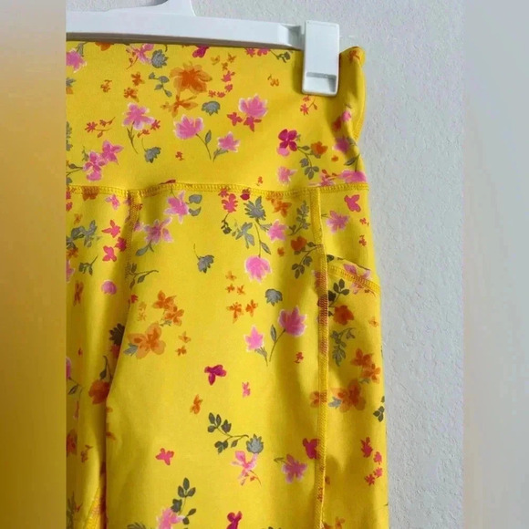 NWOT- Ideology Active Capris leggings- size small - Picture 5 of 7